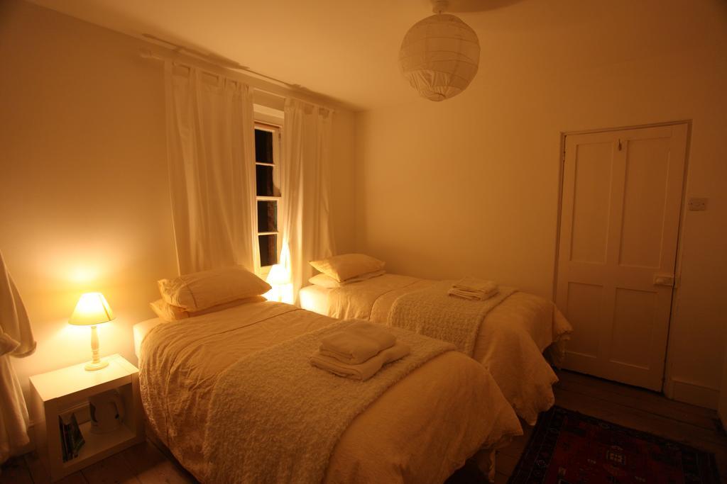 Moon In The Apple Tree Bed & Breakfast Glastonbury Rom bilde